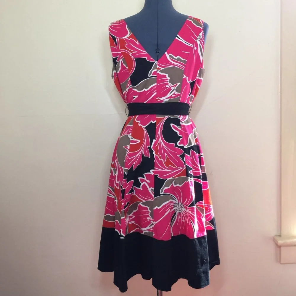Jones Wear Cotton Pink and Black Hibiscus Dress Size 12 - Picture 2 of 6